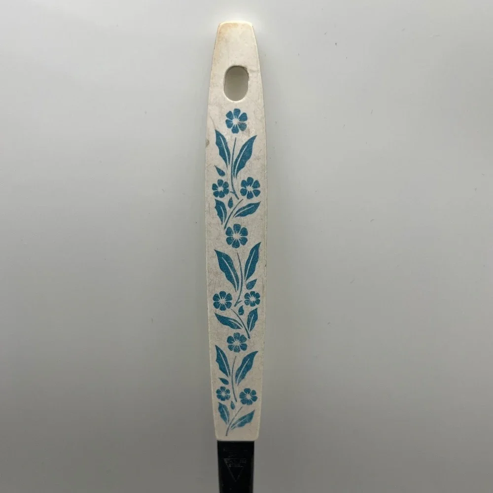 Household Japan Stainless Steel Blue Flower Handle Ladle 12